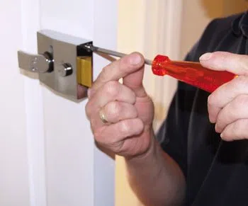 Super Locksmith Services Gloucester City, NJ 856-348-3745 Super Locksmith Services Gloucester City, NJ 856-348-3745 - 29-1